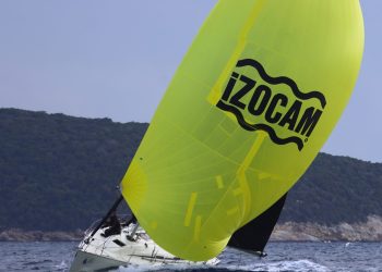 İzocam Yelken Takımı, 2025 Schüco-BAYK Kış Trofesi’nde İddiasını Sürdürüyor!